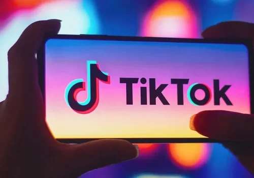 TikTok 抖音国际版 v40.0.4 去广告解锁免拔卡全部国家任意切换(安卓) - 巴巴小站